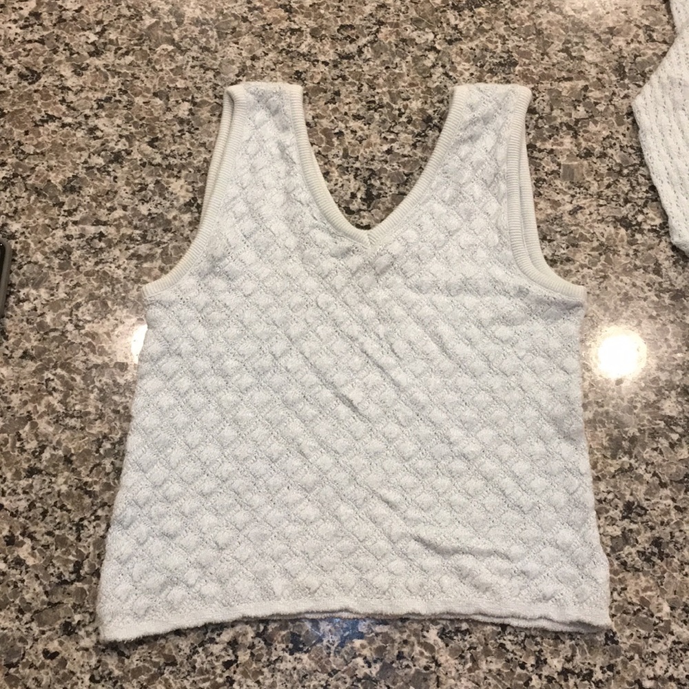 Sweater - Picture 3 of 4